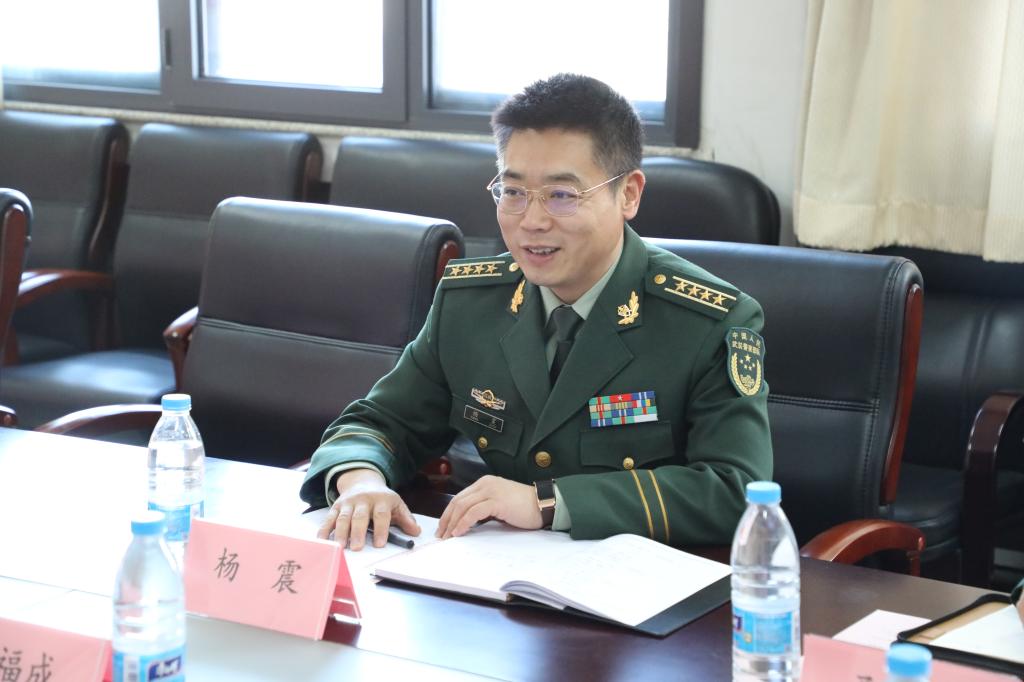 武警后勤学院副院长杨震一行来学部访问